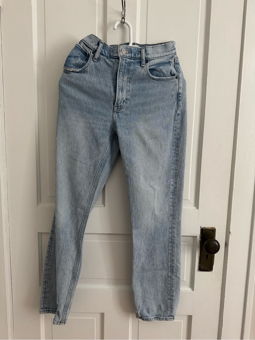 Abercrombie & Fitch Light Blue High-Rise Jeans - Straight Leg